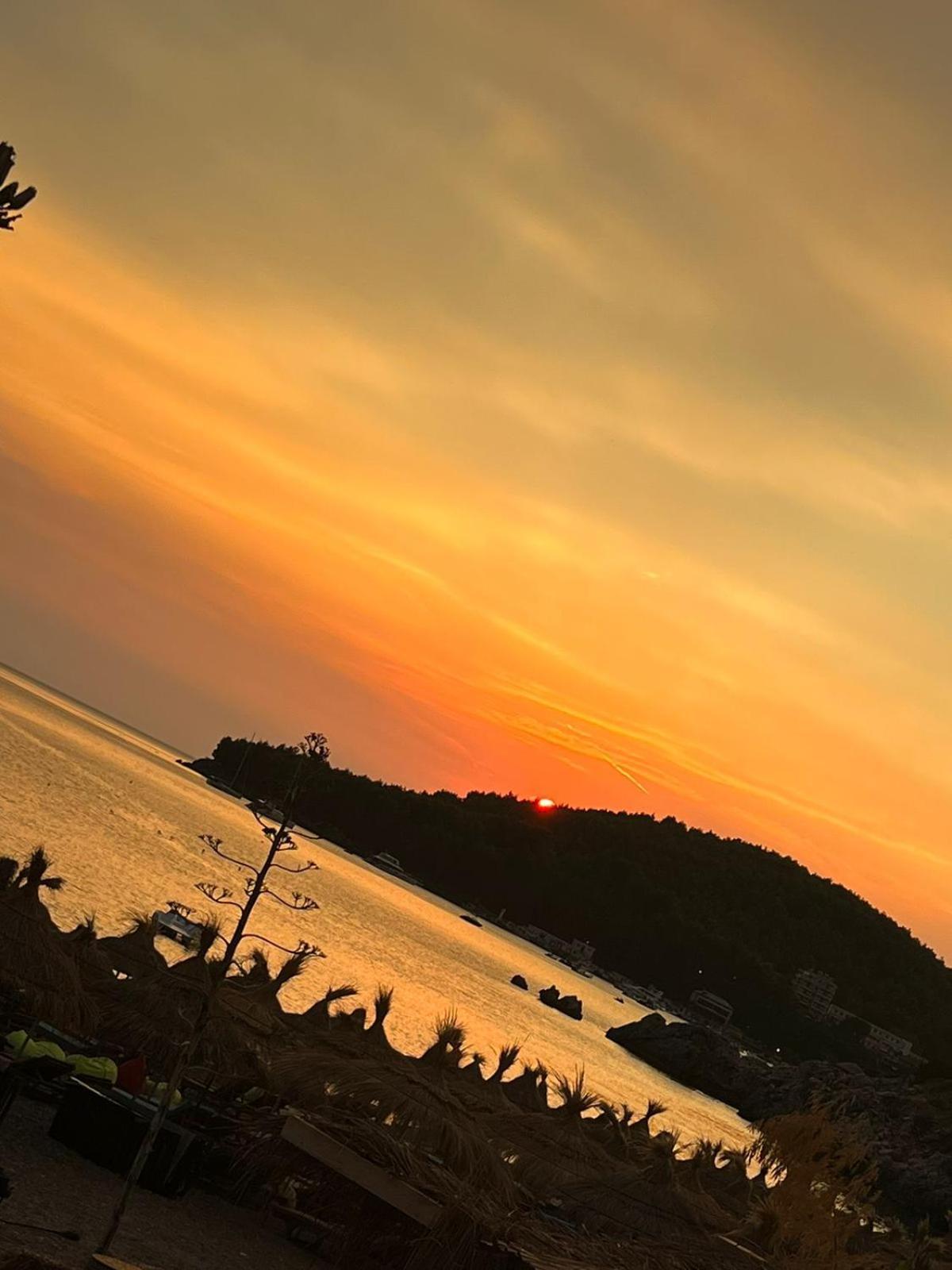 Hotel Billy Himare Buitenkant foto