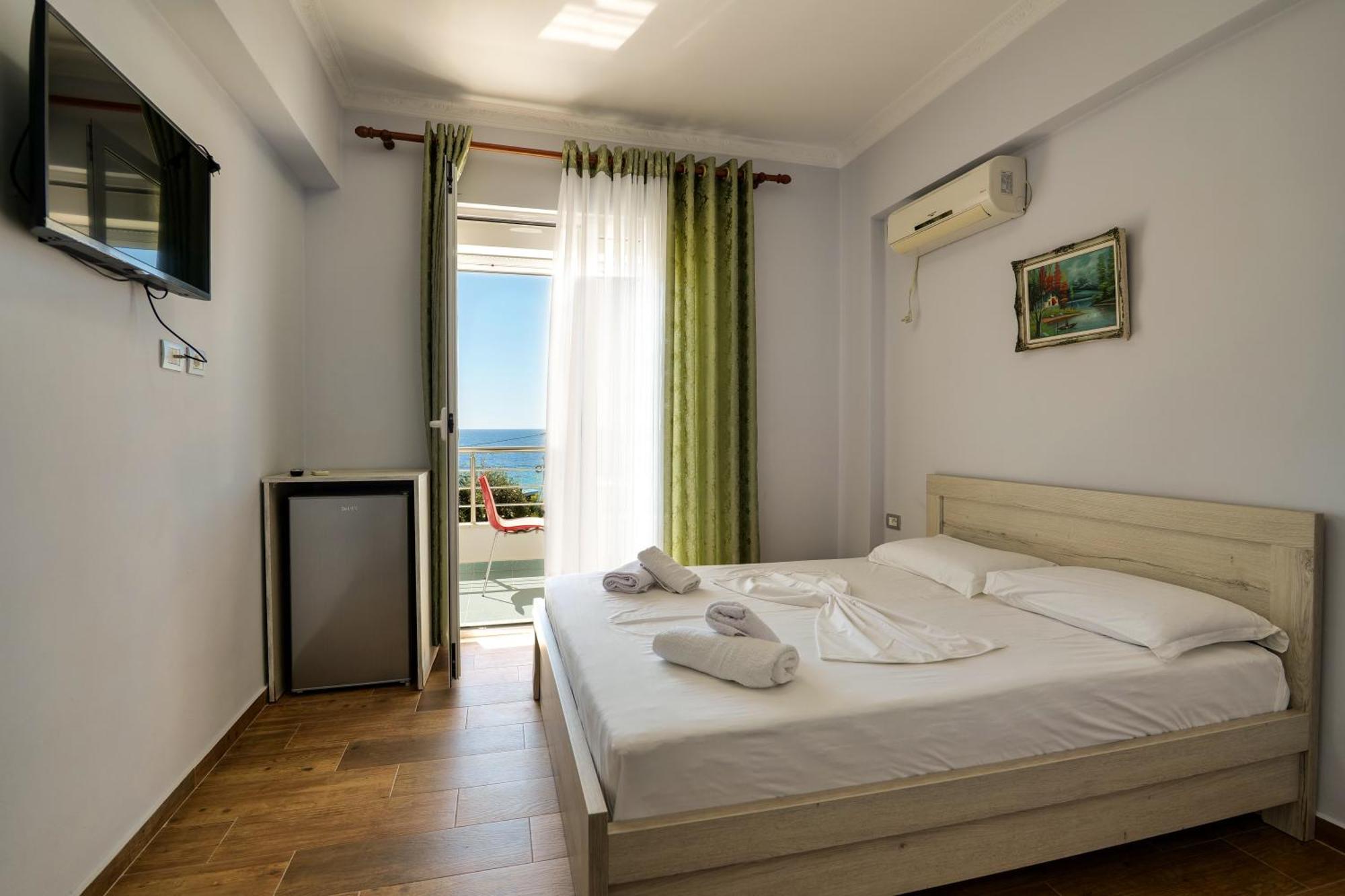 Hotel Billy Himare Buitenkant foto